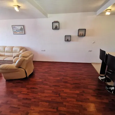 Niko 4 Pax Apartment