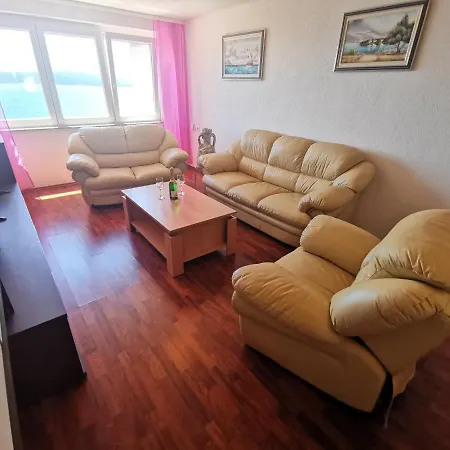 Lägenhet Niko 5 70m From The Dramalj