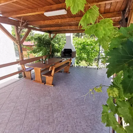 Lägenhet Niko 5 70m From The Dramalj